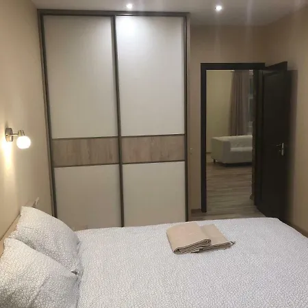 Riverside Embassy 2. Spacious/free Parking *