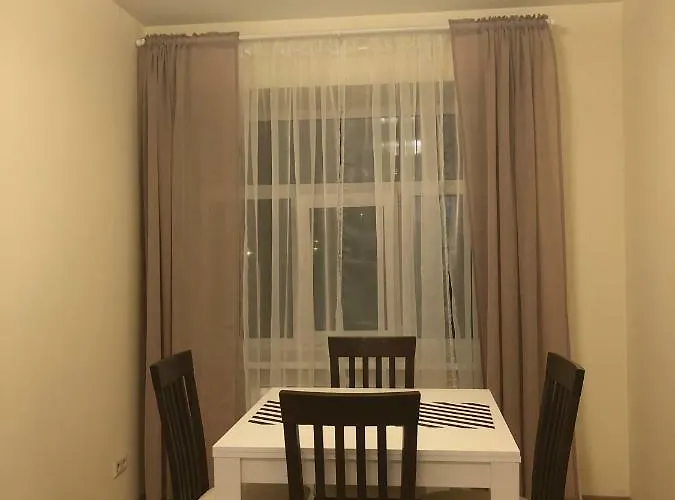 Riverside Embassy 2. Spacious/free Parking Рига