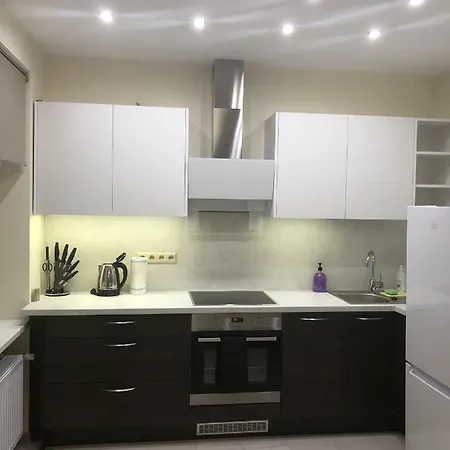 Appartamento Riverside Embassy 2. Spacious/free Parking *